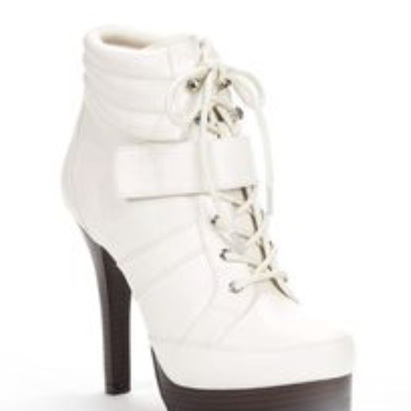 Jennifer Lopez Shoes - Boots Flash sale!🎈🎈🎈
